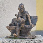 Górnik zaczytany w książce